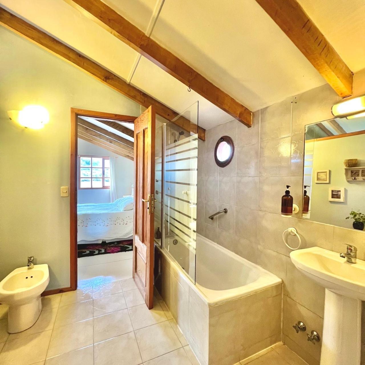 卡斯特鲁La Mar / Casa Palafito别墅 外观 照片